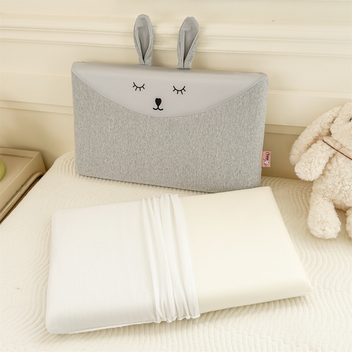 麦肯锡 2025新款丝柔长耳兔记忆平枕  枕头枕芯 灰色/只