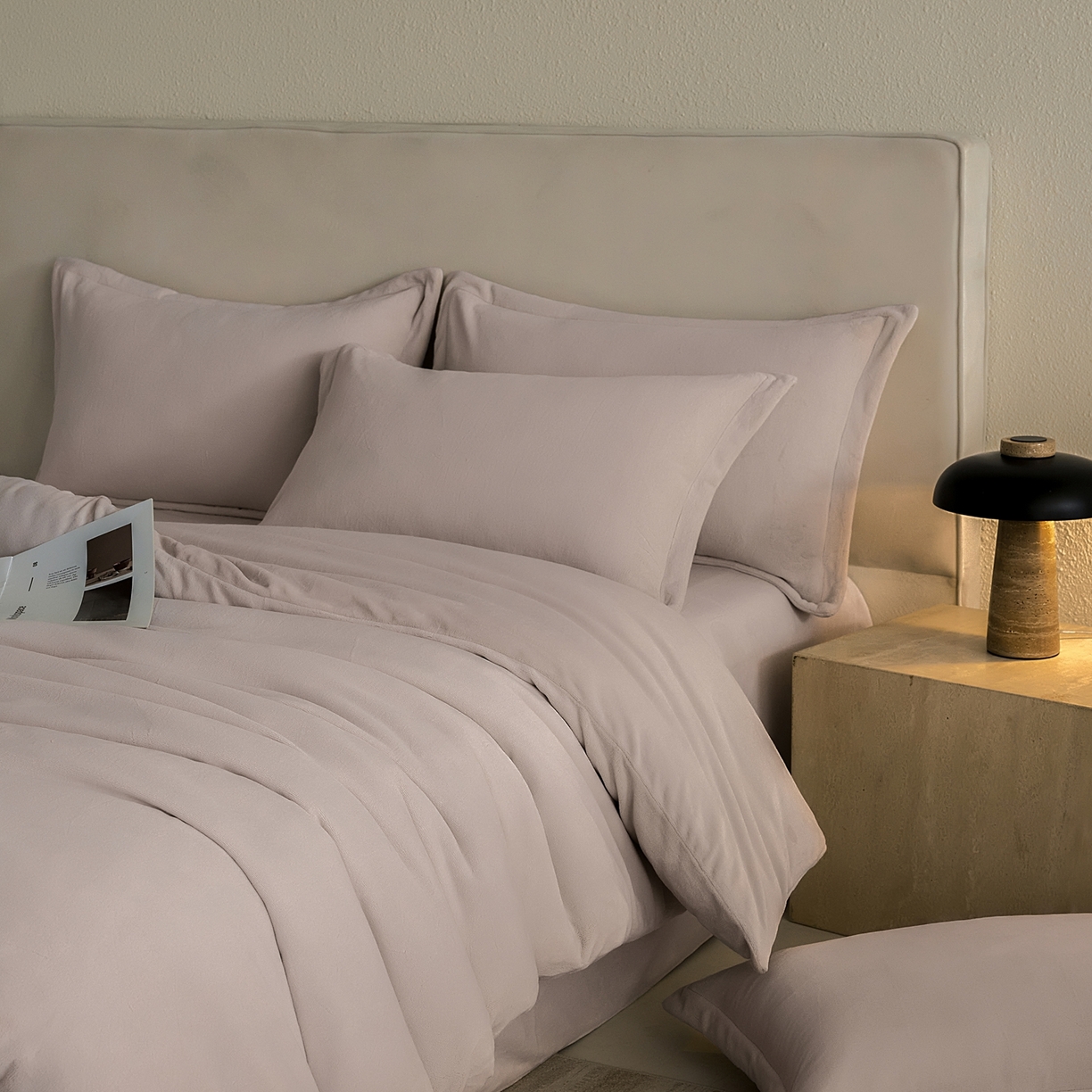 91家纺网 家纺一手货源 找家纺 禧禾 2025新款A类300G醇厚速暖绒四件套-莫兰迪 莫兰迪--奶茶灰