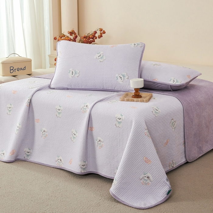 91家纺网 家纺一手货源 找家纺 莎果家纺 2025冬季新款热推冬季必备寒冷的冬季有了它便多了些温暖婴儿绒+全棉床盖三件套 绒绒小狗