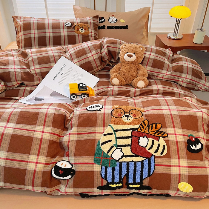 91家纺网 家纺一手货源 找家纺 （总）炫拼家纺 2025新款A类全棉40支水洗棉毛巾绣四件套-卡通多巴胺