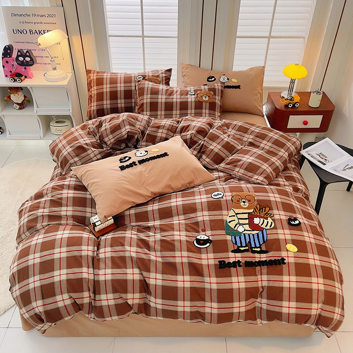 91家纺网 家纺一手货源 找家纺 （总）炫拼家纺 2025新款A类全棉40支水洗棉毛巾绣四件套-卡通多巴胺