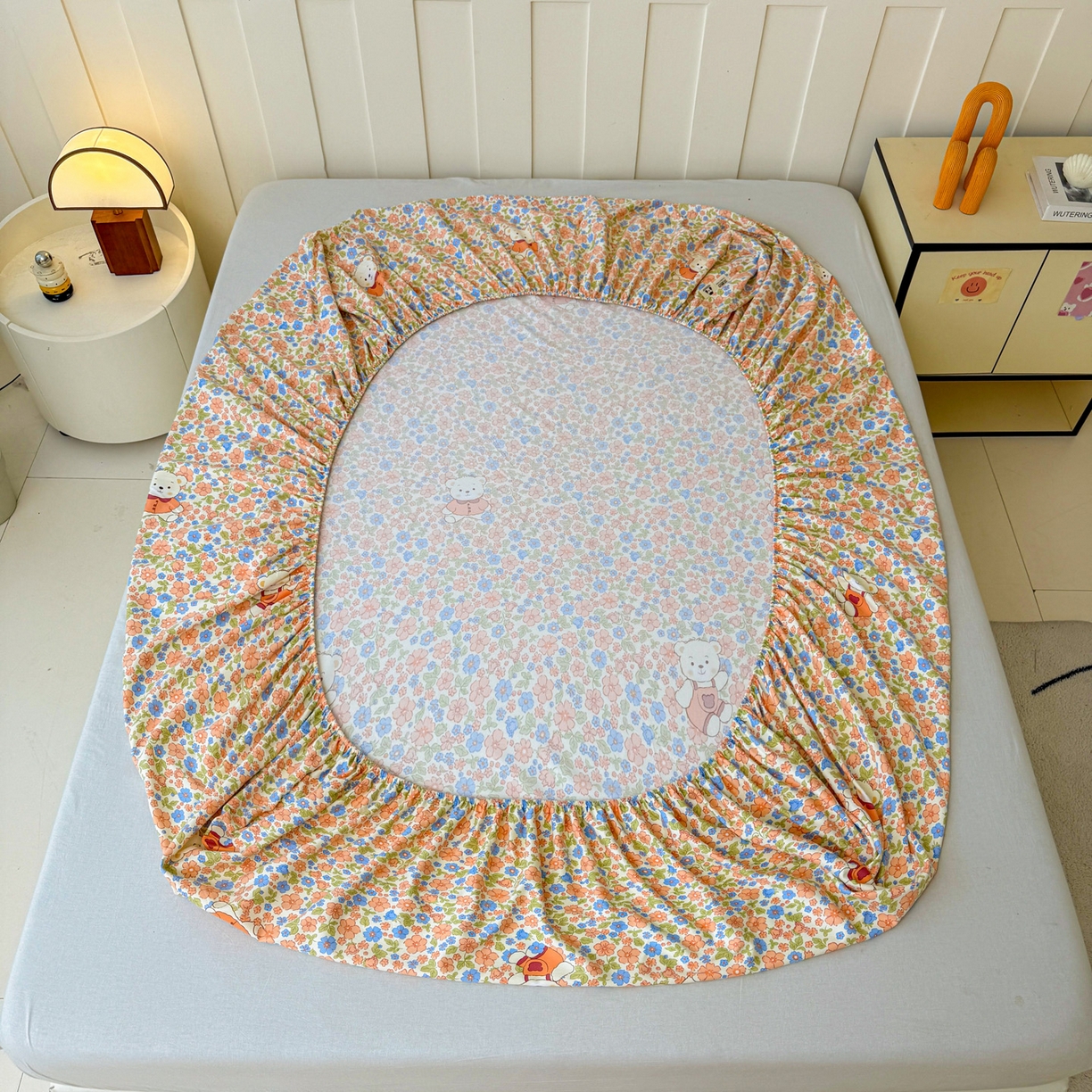 91家纺网 家纺一手货源 找家纺 首爱家纺 2025新款木棉双层纱印花床笠 花朵熊