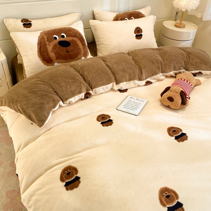 91家纺网 家纺一手货源 找家纺 如一 2025新款高克重大版数码印花牛奶绒四件套 毛毛狗