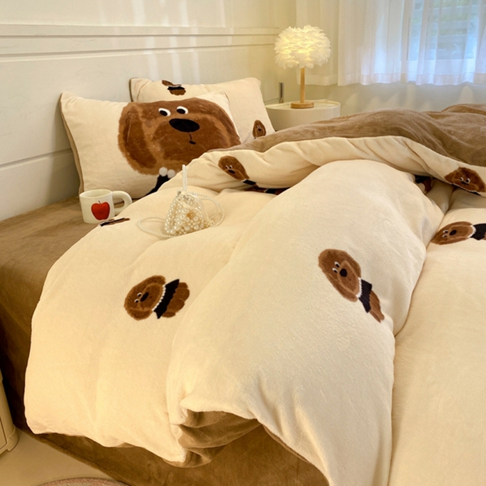 91家纺网 家纺一手货源 找家纺 如一 2025新款高克重大版数码印花牛奶绒四件套 毛毛狗