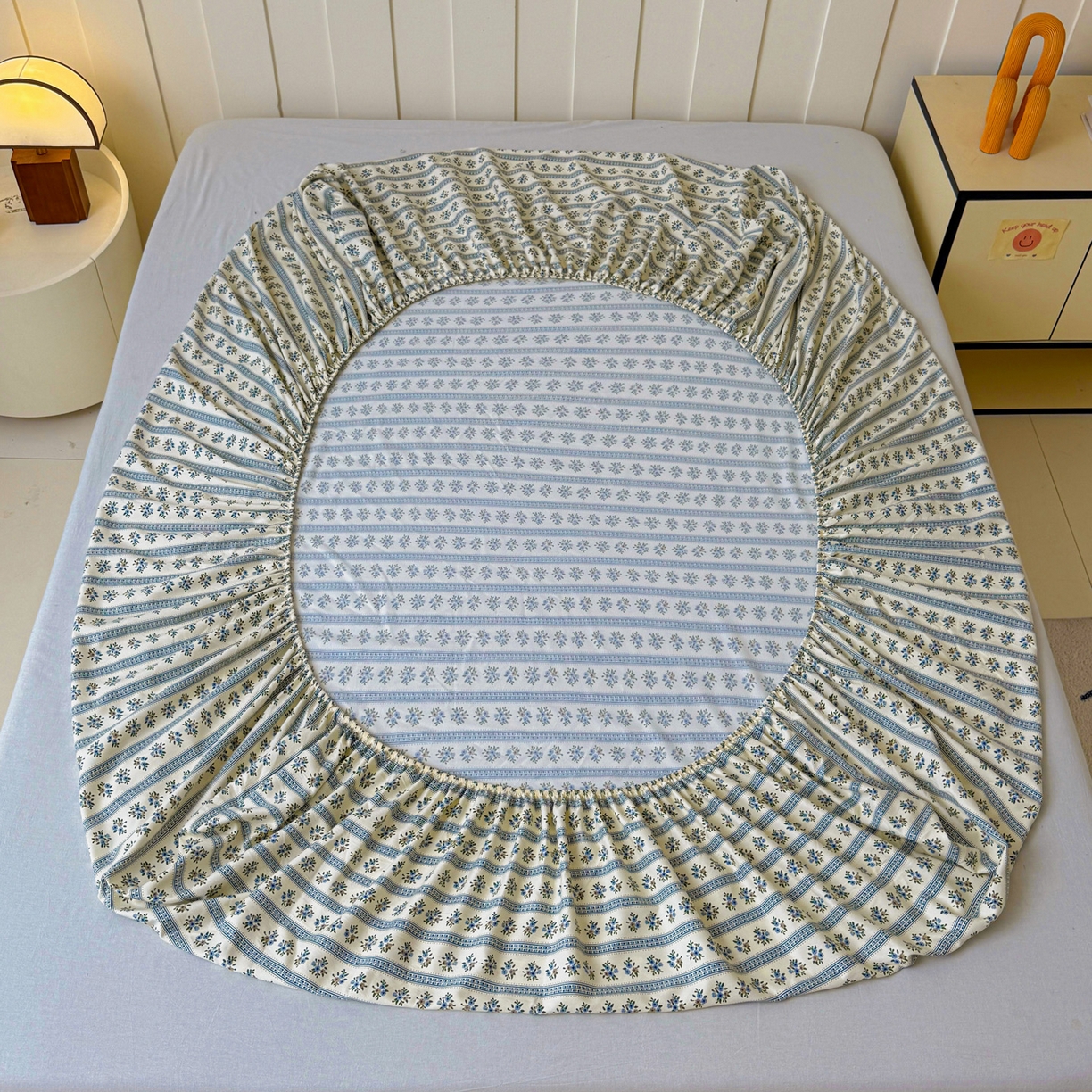 91家纺网 家纺一手货源 找家纺 首爱家纺 2025新款木棉双层纱印花床笠 蓝心