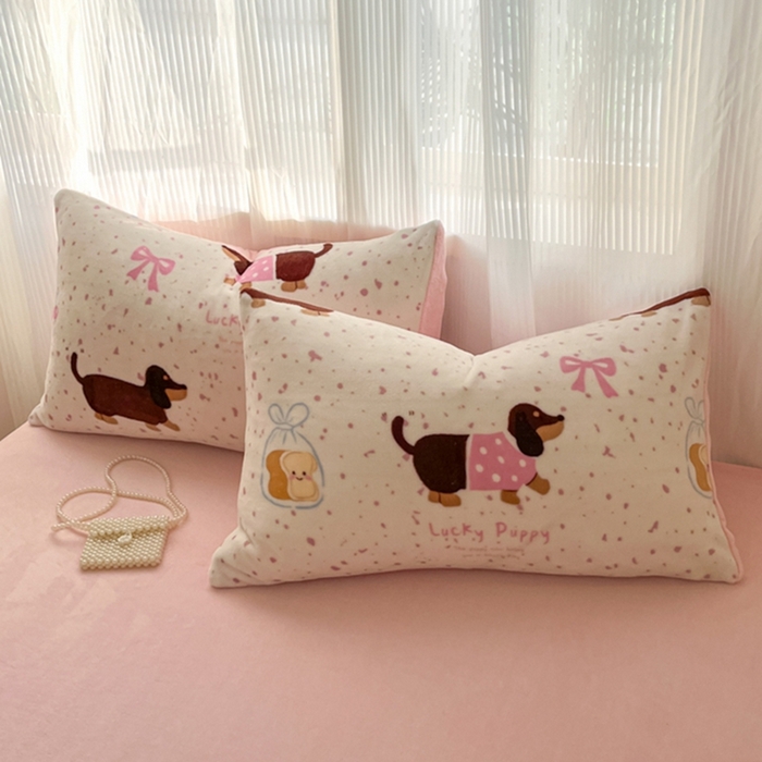 91家纺网 家纺一手货源 找家纺 如一 2025新款高克重大版数码印花牛奶绒四件套 俏皮狗