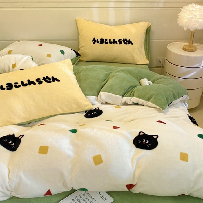 91家纺网 家纺一手货源 找家纺 如一 2025新款高克重大版数码印花牛奶绒四件套 色彩猫