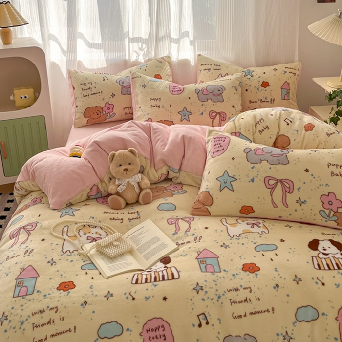 91家纺网 家纺一手货源 找家纺 如一 2025新款高克重大版数码印花牛奶绒四件套 游乐园