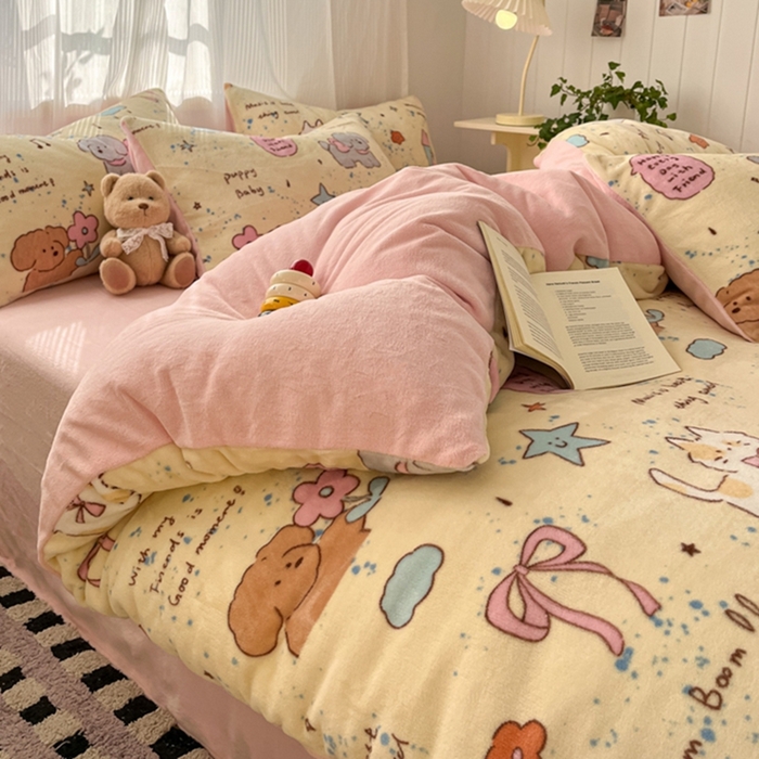 91家纺网 家纺一手货源 找家纺 如一 2025新款高克重大版数码印花牛奶绒四件套 游乐园