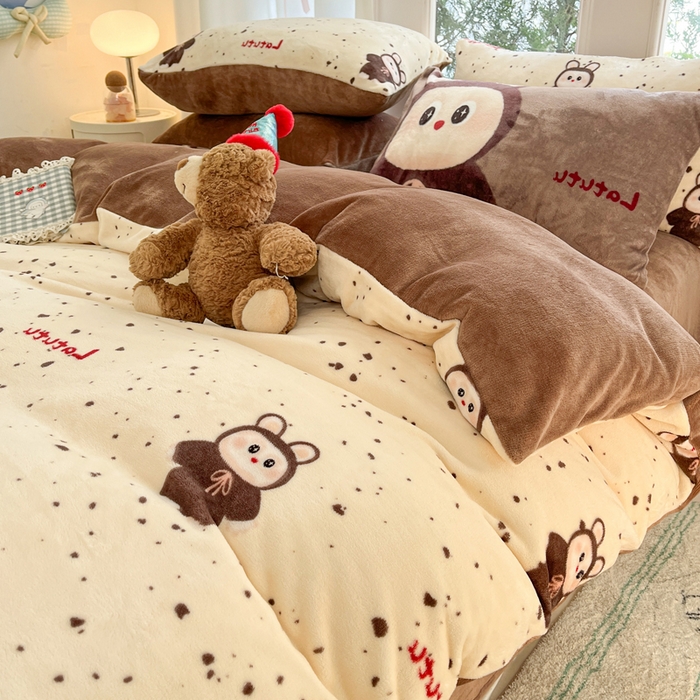 91家纺网 家纺一手货源 找家纺 如一 2025新款高克重大版数码印花牛奶绒四件套 拉兔咖