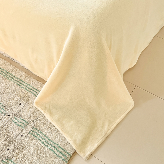 91家纺网 家纺一手货源 找家纺 如一 2025新款高克重大版数码印花牛奶绒四件套 萌宠黄