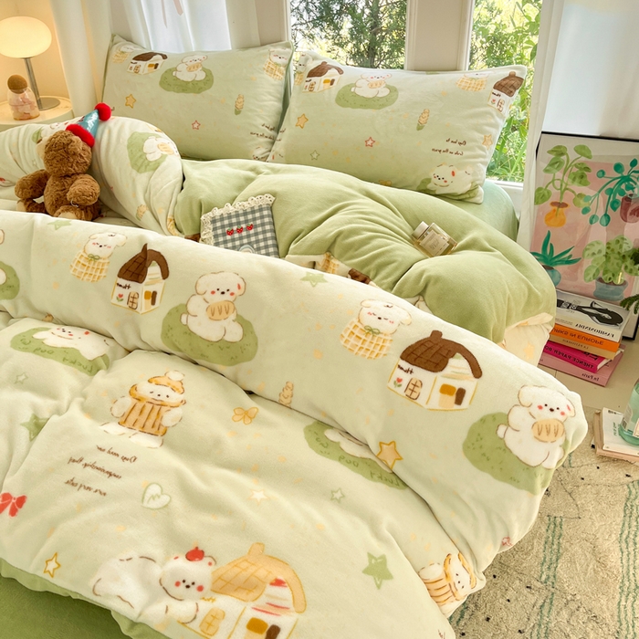 91家纺网 家纺一手货源 找家纺 如一 2025新款高克重大版数码印花牛奶绒四件套 萌宠绿