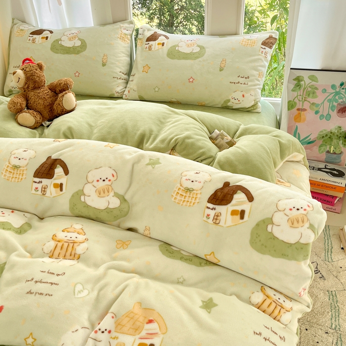 91家纺网 家纺一手货源 找家纺 如一 2025新款高克重大版数码印花牛奶绒四件套 萌宠绿