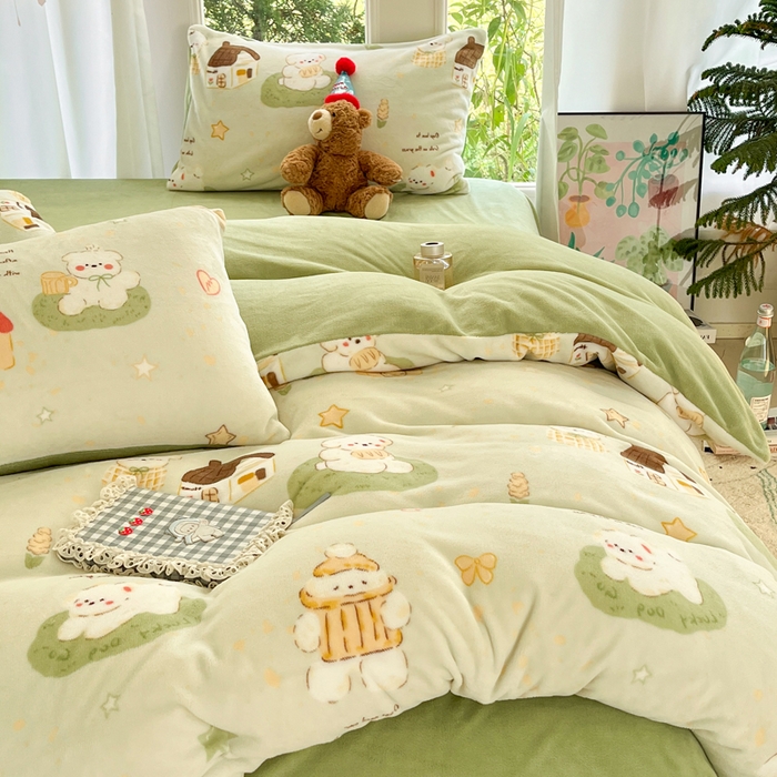 91家纺网 家纺一手货源 找家纺 如一 2025新款高克重大版数码印花牛奶绒四件套 萌宠绿