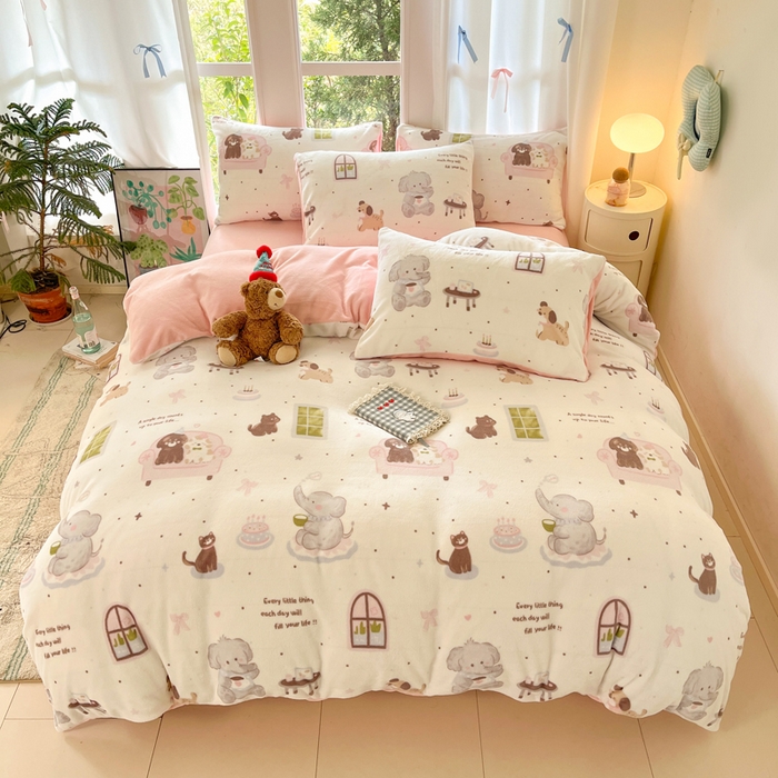 91家纺网 家纺一手货源 找家纺 如一 2025新款高克重大版数码印花牛奶绒四件套 萌派对