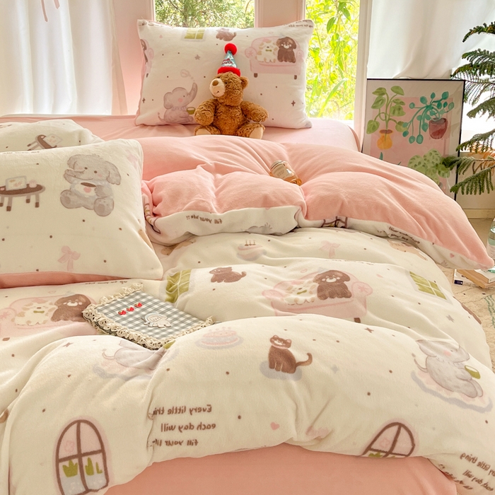 91家纺网 家纺一手货源 找家纺 如一 2025新款高克重大版数码印花牛奶绒四件套 萌派对