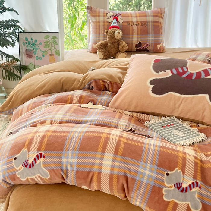 91家纺网 家纺一手货源 找家纺 如一 2025新款高克重大版数码印花牛奶绒四件套 围巾狗