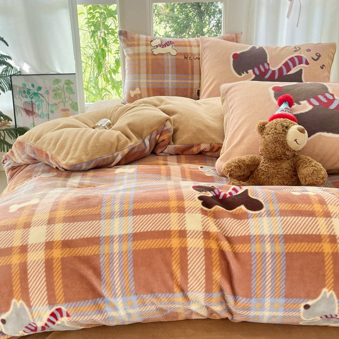 91家纺网 家纺一手货源 找家纺 如一 2025新款高克重大版数码印花牛奶绒四件套 围巾狗