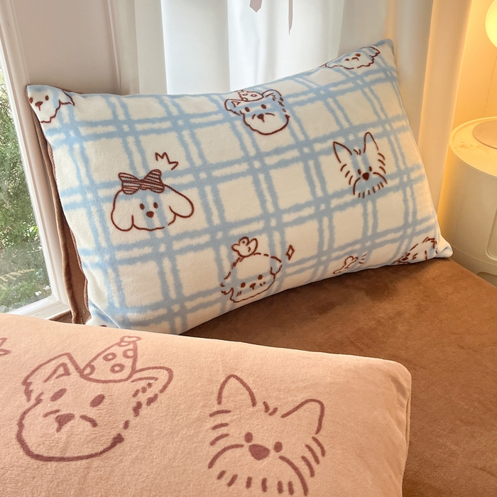 91家纺网 家纺一手货源 找家纺 如一 2025新款高克重大版数码印花牛奶绒四件套 线条狗