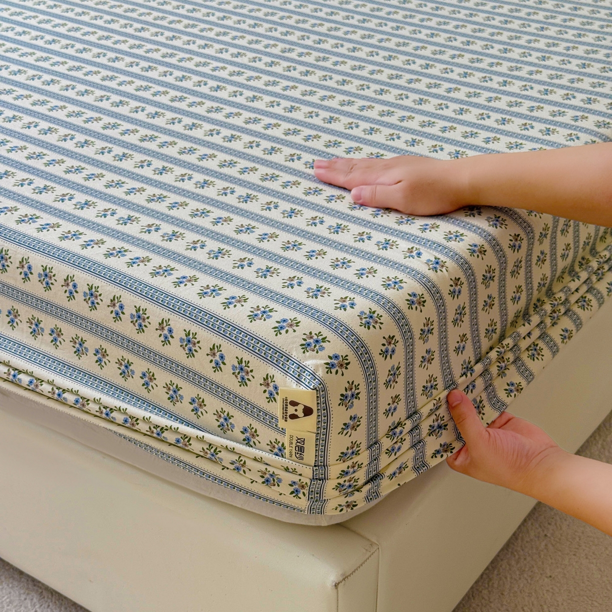 91家纺网 家纺一手货源 找家纺 金泰莱 2025新款木棉双层纱印花床笠 蓝心