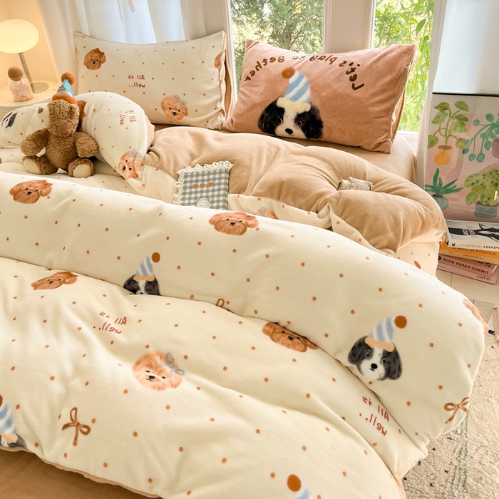 91家纺网 家纺一手货源 找家纺 如一 2025新款高克重大版数码印花牛奶绒四件套 小伙伴