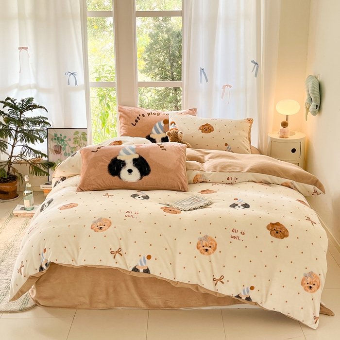 91家纺网 家纺一手货源 找家纺 如一 2025新款高克重大版数码印花牛奶绒四件套 小伙伴