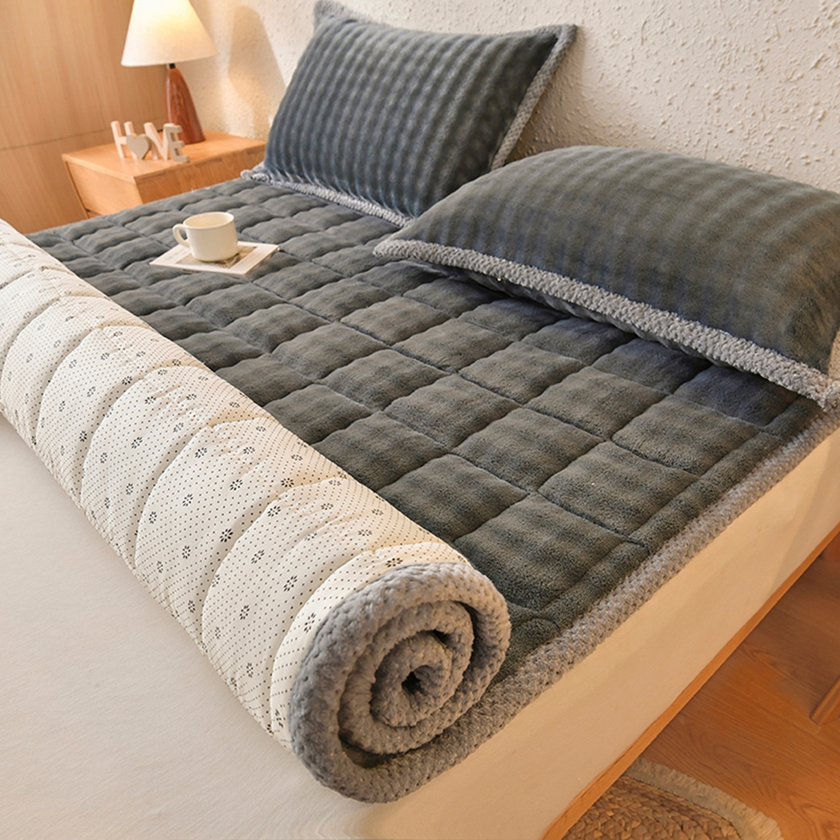 91家纺网 家纺一手货源 找家纺 （总）鑫顺欣 2025新款泡泡牛奶绒床垫床褥