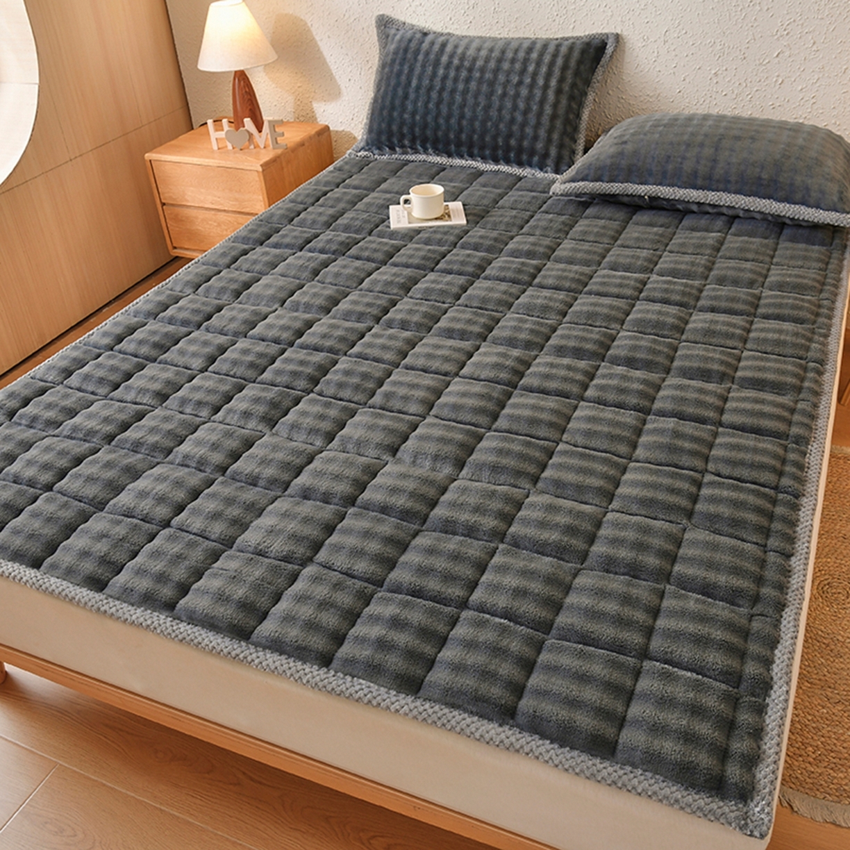 91家纺网 家纺一手货源 找家纺 （总）鑫顺欣 2025新款泡泡牛奶绒床垫床褥