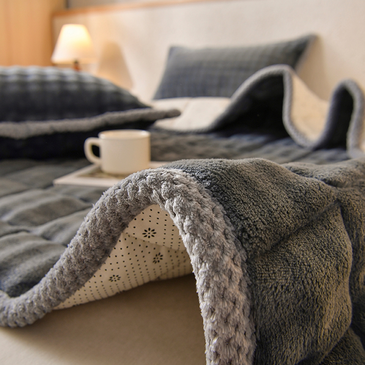 91家纺网 家纺一手货源 找家纺 （总）鑫顺欣 2025新款泡泡牛奶绒床垫床褥