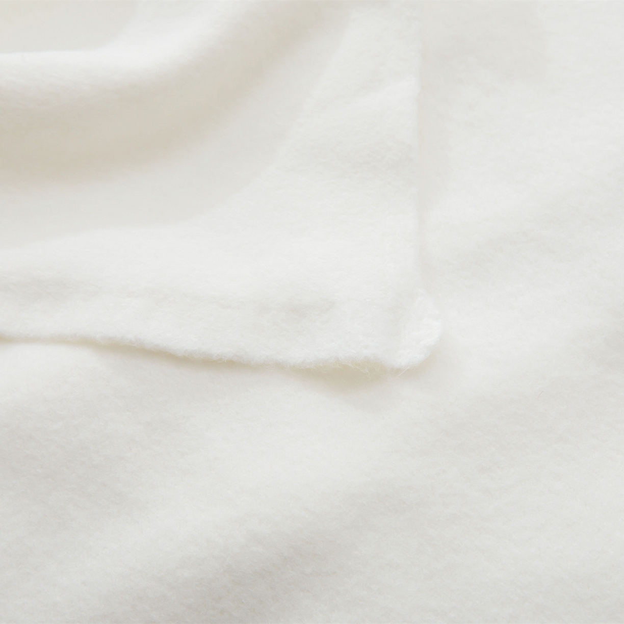 91家纺网 家纺一手货源 找家纺 （总）暖绵绵家纺 2025新款柔软百搭简约家居针织毯-阿黛