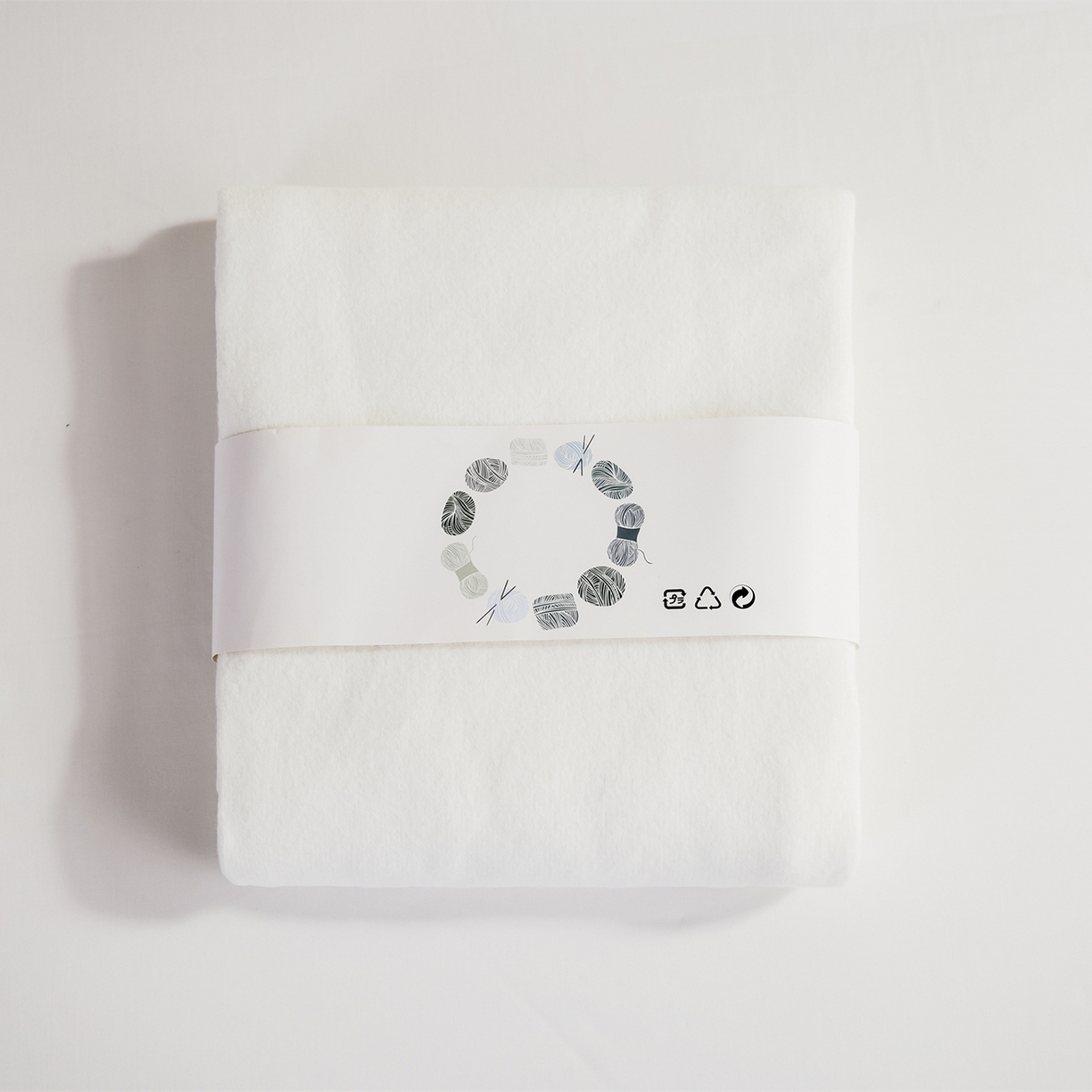 91家纺网 家纺一手货源 找家纺 （总）暖绵绵家纺 2025新款柔软百搭简约家居针织毯-阿黛