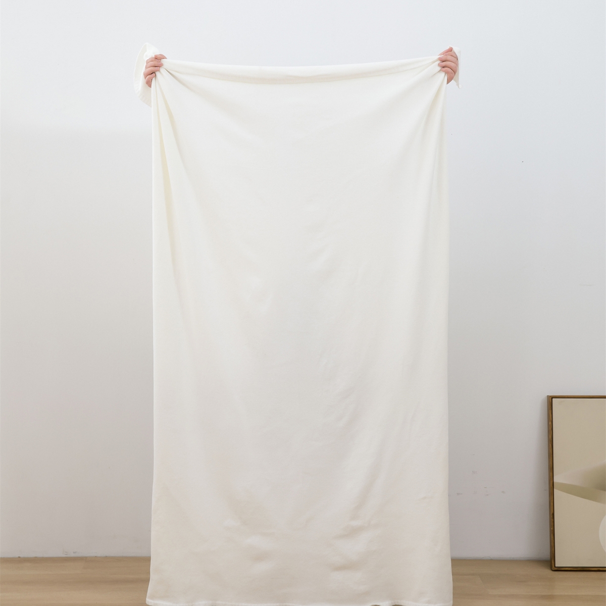 91家纺网 家纺一手货源 找家纺 （总）暖绵绵家纺 2025新款柔软百搭简约家居针织毯-阿黛