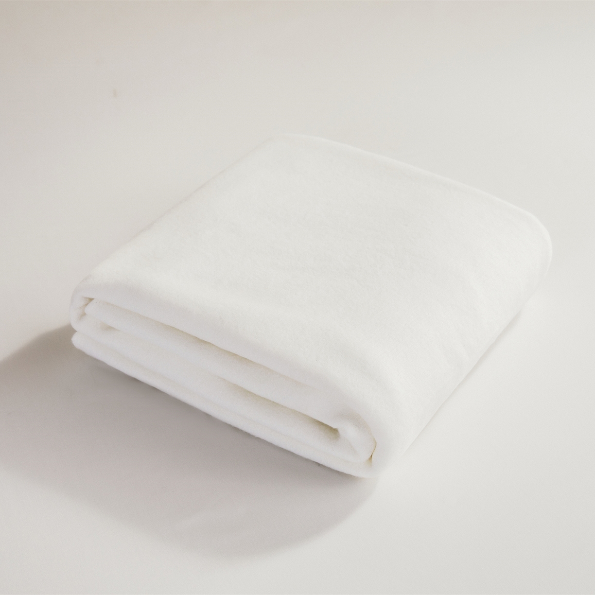 91家纺网 家纺一手货源 找家纺 （总）暖绵绵家纺 2025新款柔软百搭简约家居针织毯-阿黛