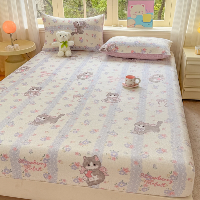 91家纺网 家纺一手货源 找家纺 梦舒阳家纺 2026新品牛奶绒单床笠单被套床笠三件套软fufu牛奶绒单品 猫咪酱【绒床笠】