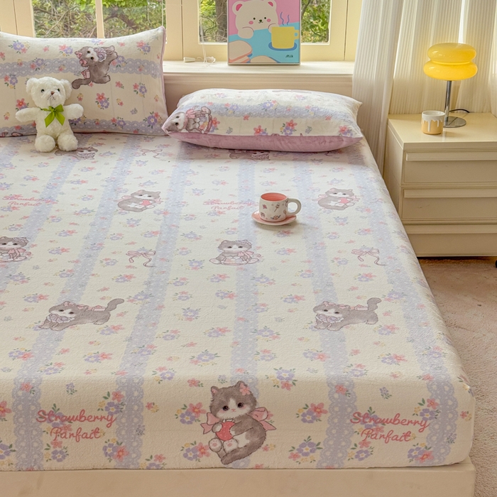 91家纺网 家纺一手货源 找家纺 梦舒阳家纺 2026新品牛奶绒单床笠单被套床笠三件套软fufu牛奶绒单品 猫咪酱【绒床笠】