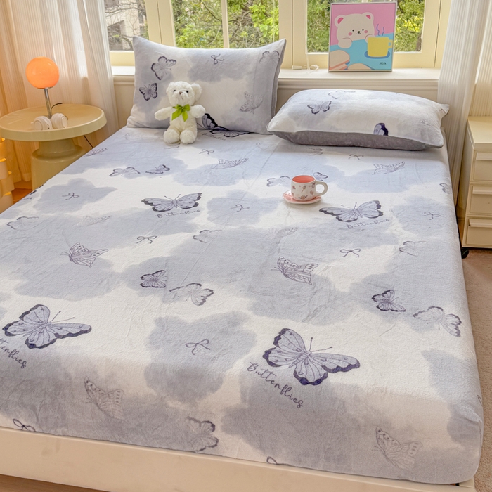 91家纺网 家纺一手货源 找家纺 梦舒阳家纺 2026新品牛奶绒单床笠单被套床笠三件套软fufu牛奶绒单品 炫影蝴蝶【绒床笠】