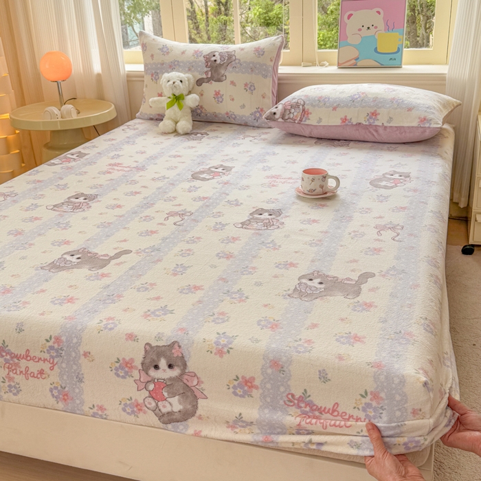 91家纺网 家纺一手货源 找家纺 梦舒阳家纺 2026新品牛奶绒单床笠单被套床笠三件套软fufu牛奶绒单品 猫咪酱【绒床笠】