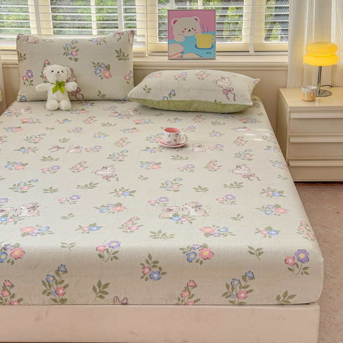 91家纺网 家纺一手货源 找家纺 梦舒阳家纺 2026新品牛奶绒单床笠单被套床笠三件套软fufu牛奶绒单品 绿意盎然【绒床笠】