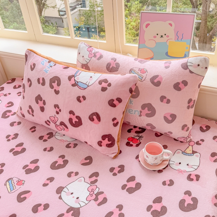 91家纺网 家纺一手货源 找家纺 梦舒阳家纺 2026新品牛奶绒单床笠单被套床笠三件套软fufu牛奶绒单品 豹纹猫咪【绒床笠】