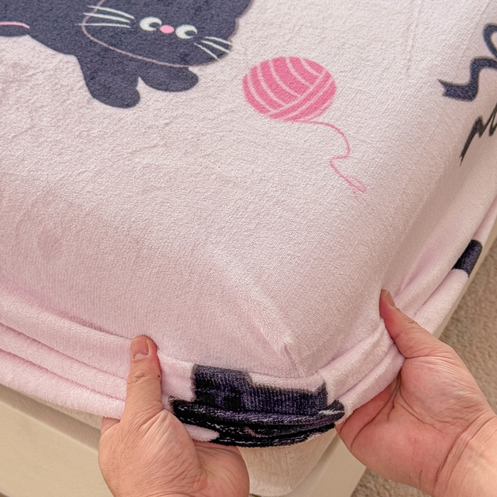 91家纺网 家纺一手货源 找家纺 梦舒阳家纺 2026新品牛奶绒单床笠单被套床笠三件套软fufu牛奶绒单品 炫酷猫咪【绒床笠】