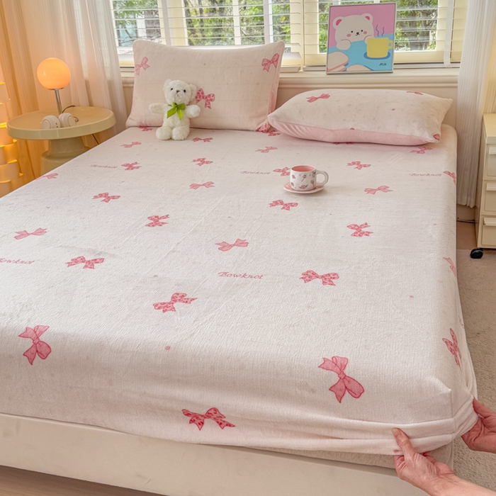 91家纺网 家纺一手货源 找家纺 梦舒阳家纺 2026新品牛奶绒单床笠单被套床笠三件套软fufu牛奶绒单品 蝴蝶结【绒床笠】