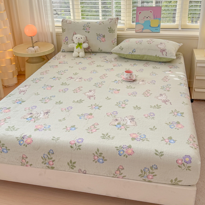 91家纺网 家纺一手货源 找家纺 梦舒阳家纺 2026新品牛奶绒单床笠单被套床笠三件套软fufu牛奶绒单品 绿意盎然【绒床笠】