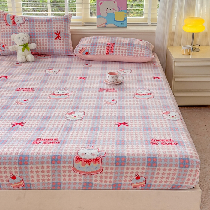 91家纺网 家纺一手货源 找家纺 梦舒阳家纺 2026新品牛奶绒单床笠单被套床笠三件套软fufu牛奶绒单品 蛋糕猫咪【绒床笠】