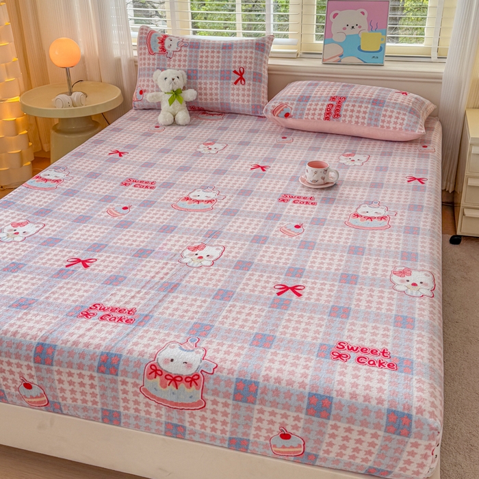 91家纺网 家纺一手货源 找家纺 梦舒阳家纺 2026新品牛奶绒单床笠单被套床笠三件套软fufu牛奶绒单品 蛋糕猫咪【绒床笠】