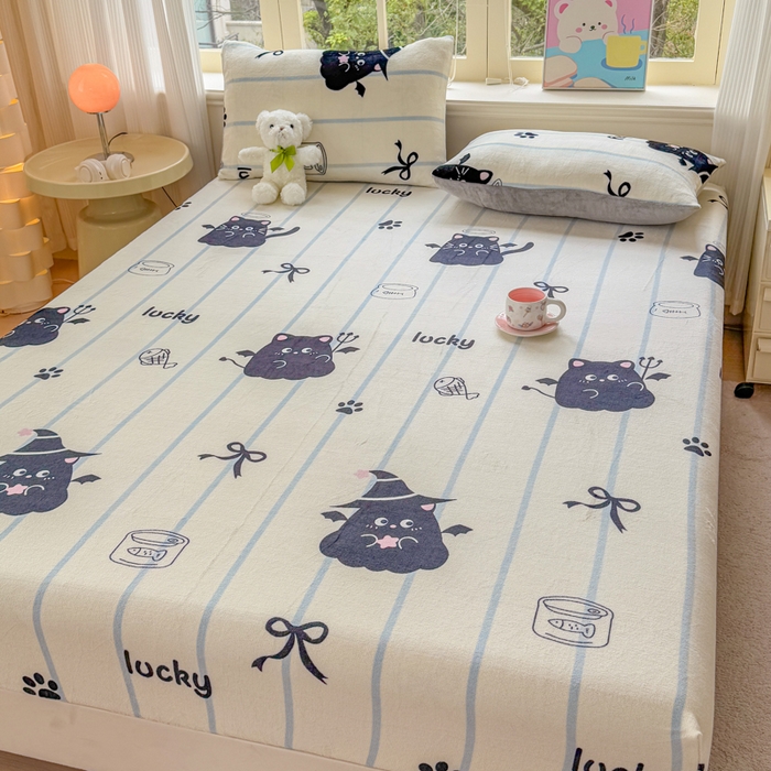 91家纺网 家纺一手货源 找家纺 梦舒阳家纺 2026新品牛奶绒单床笠单被套床笠三件套软fufu牛奶绒单品 煤球宝贝【绒床笠】