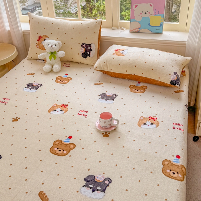 91家纺网 家纺一手货源 找家纺 梦舒阳家纺 2026新品牛奶绒单床笠单被套床笠三件套软fufu牛奶绒单品 咔咔小熊【绒床笠】