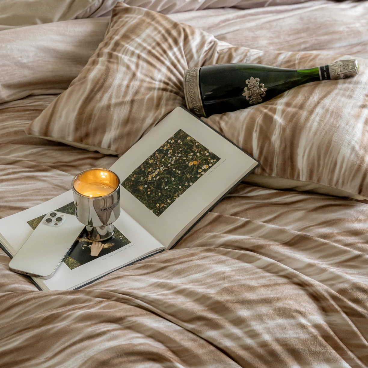 91家纺网 家纺一手货源 找家纺 ONE TWO ONE 121 2025新款轻奢新法式德芙绒宝宝绒婴儿绒短毛绒牛奶绒四件套床单被套-波光莎娜 波光莎娜-咖