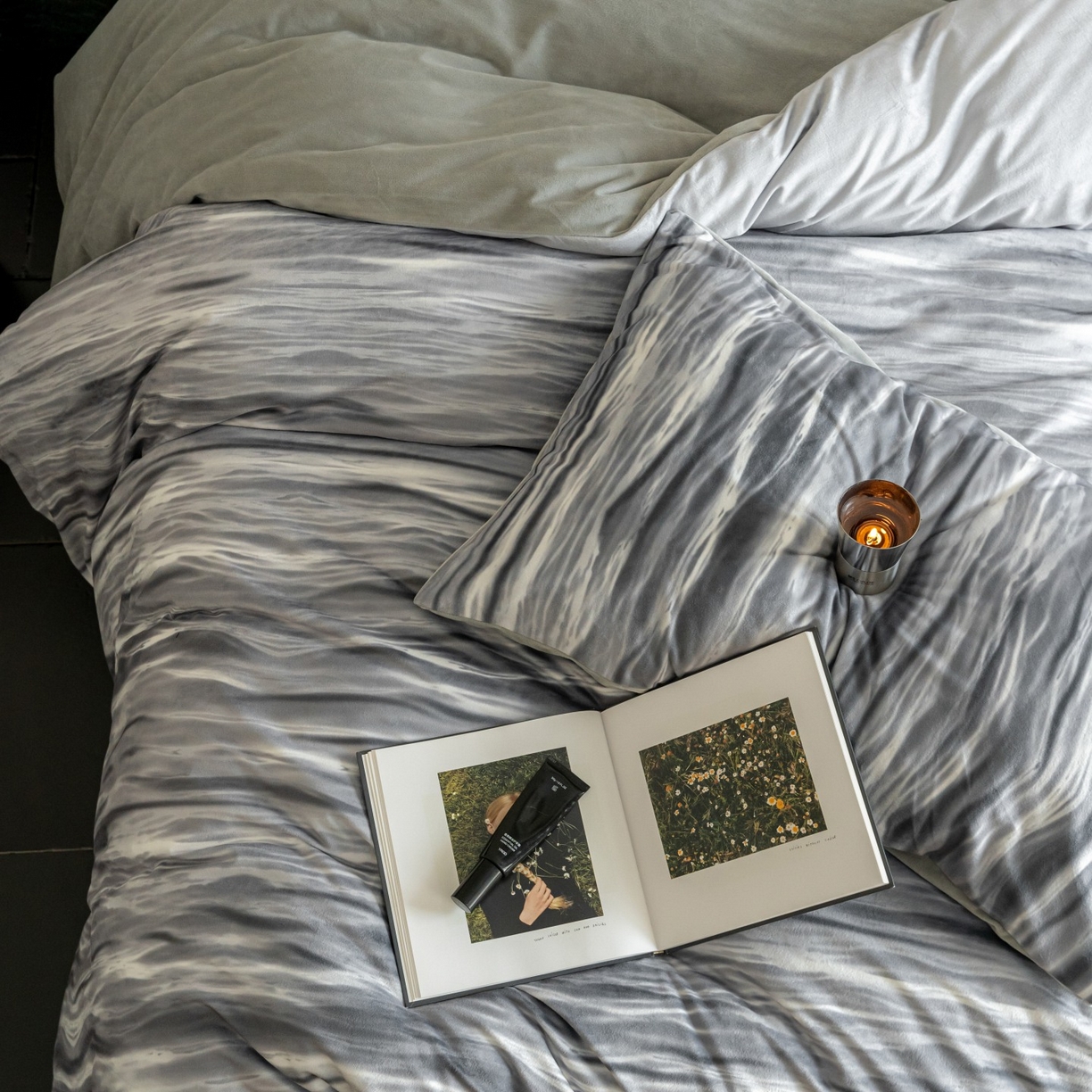 91家纺网 家纺一手货源 找家纺 ONE TWO ONE 121 2025新款轻奢新法式德芙绒宝宝绒婴儿绒短毛绒牛奶绒四件套床单被套-波光莎娜 波光莎娜-灰