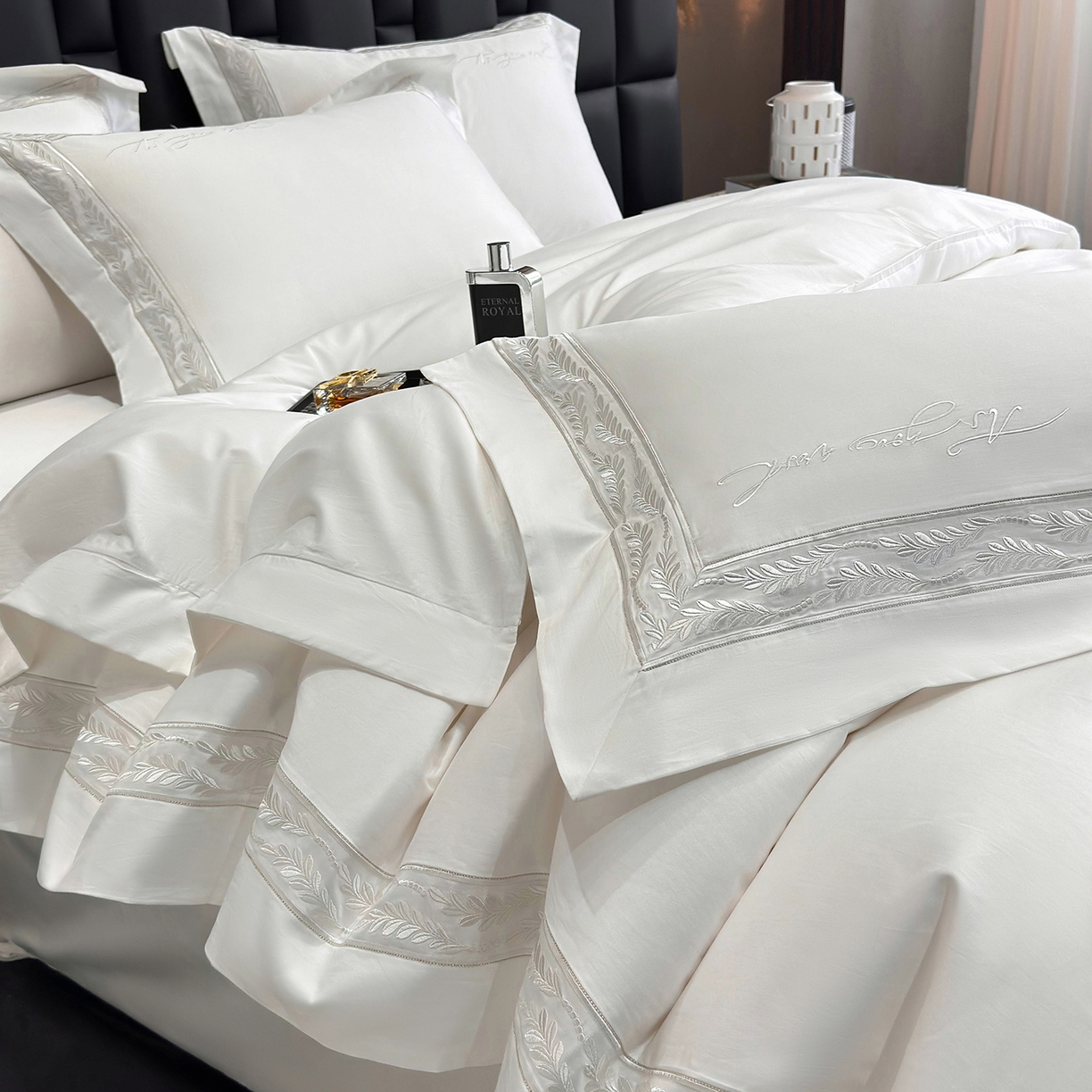 91家纺网 家纺一手货源 找家纺 星蕴家纺 2025新款贡缎长绒棉四件套-路易 路易-皓月白