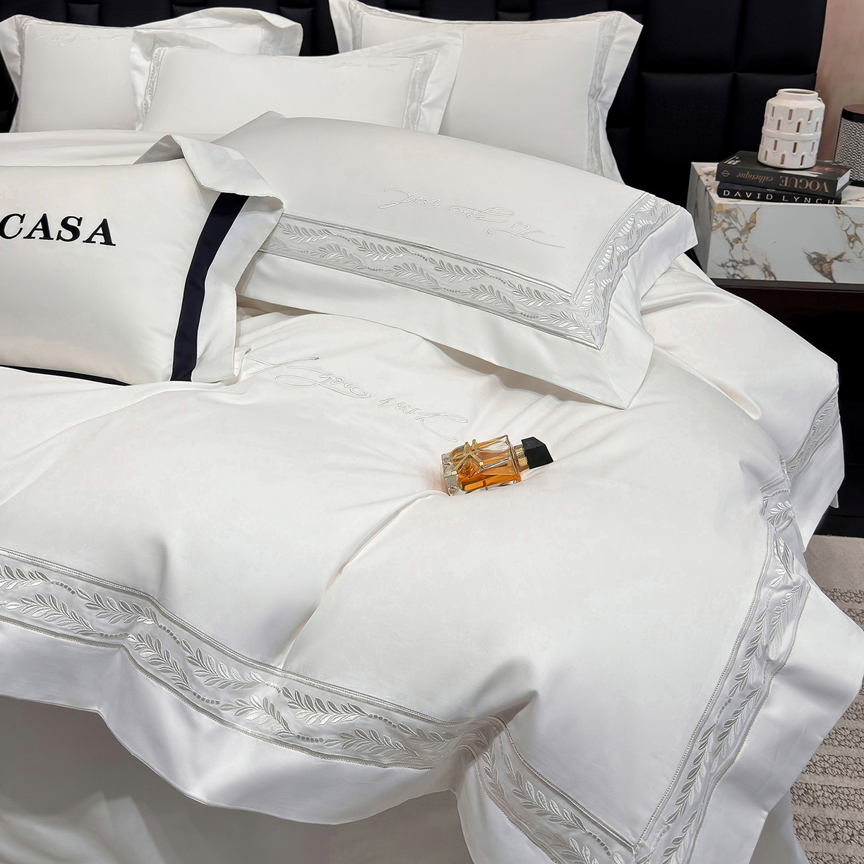 91家纺网 家纺一手货源 找家纺 星蕴家纺 2025新款贡缎长绒棉四件套-路易 路易-皓月白